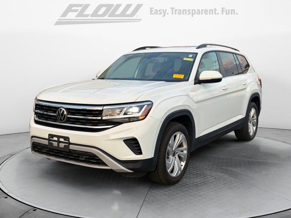 2022 Volkswagen Atlas SE Technology photo 2
