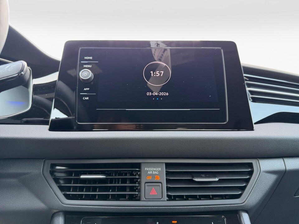 2026 Volkswagen Jetta Sport - Photo 17