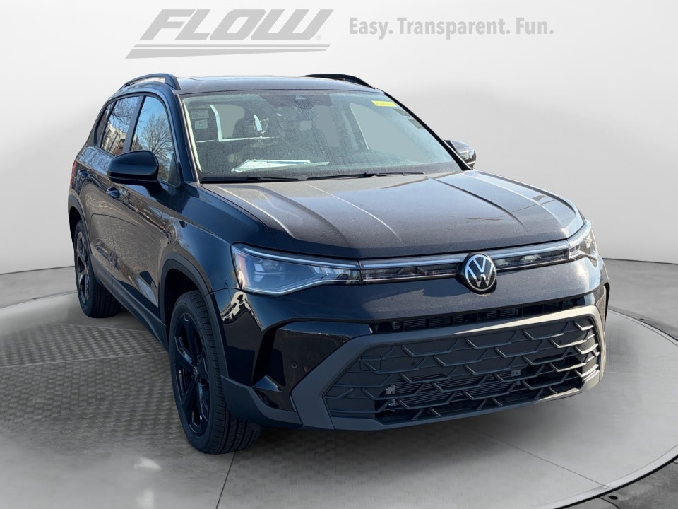 2026 Volkswagen Taos SE Black's photo