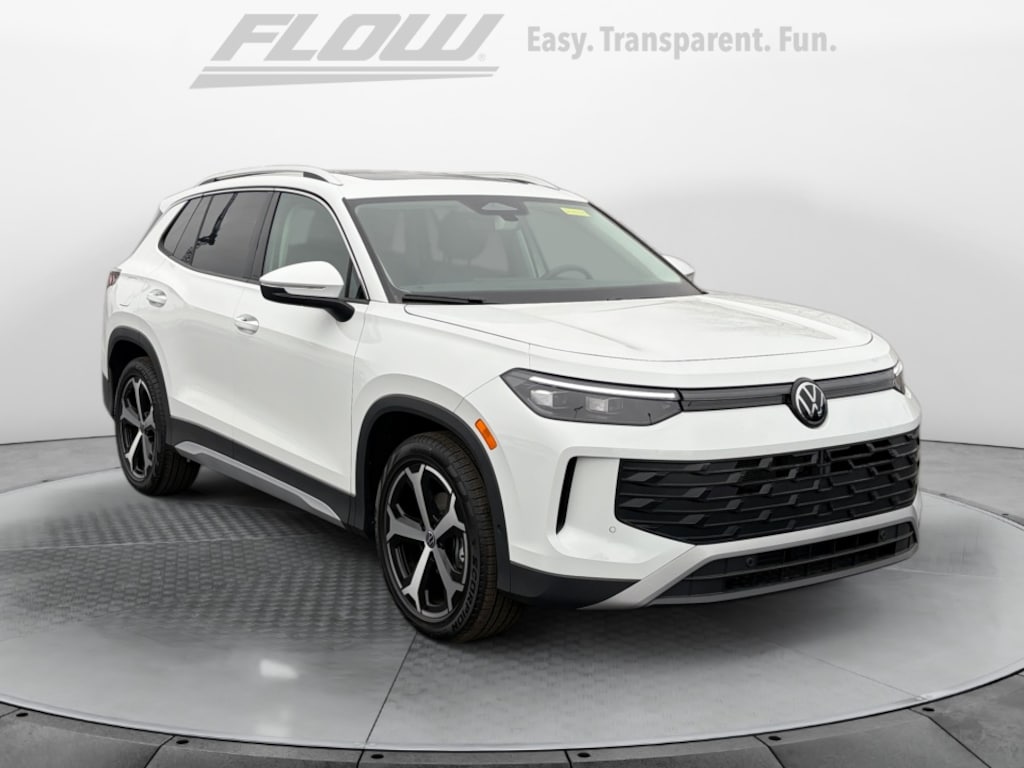 New 2026 Volkswagen Tiguan 2.0T SE SUV