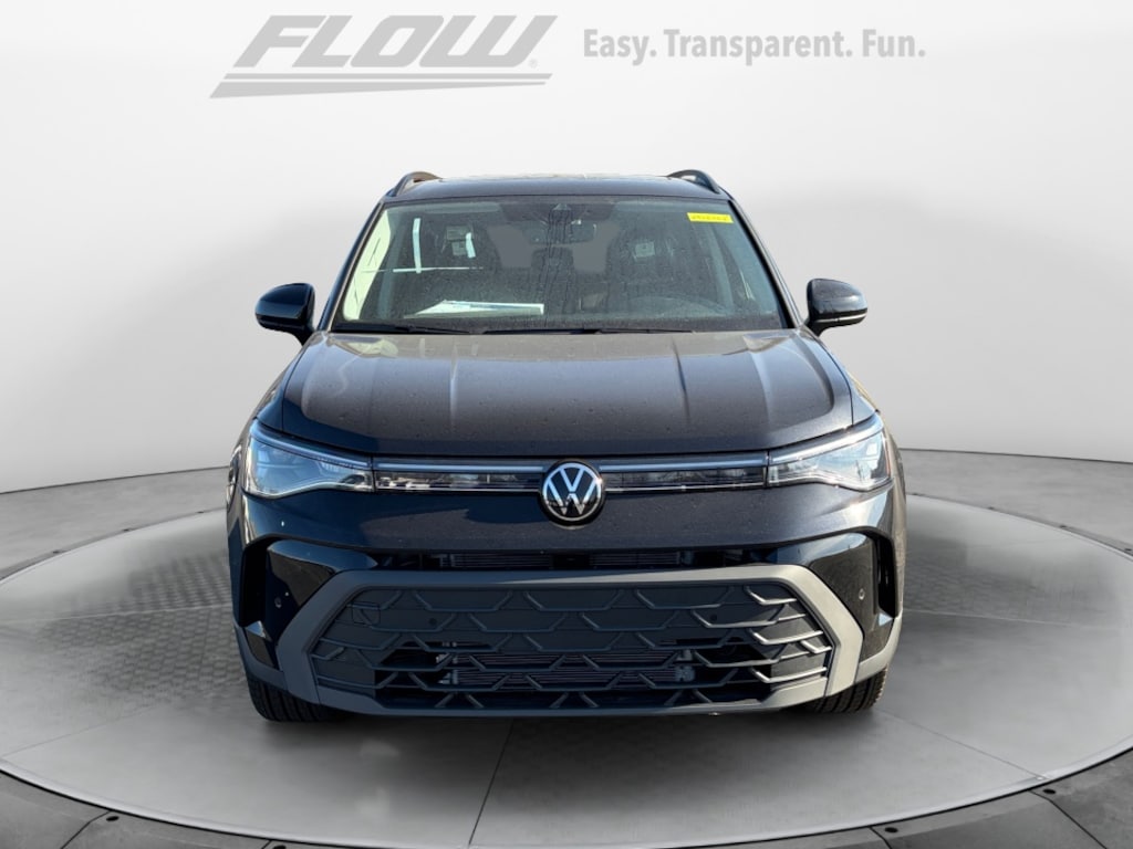 New 2026 Volkswagen Taos 1.5T SE Black SUV