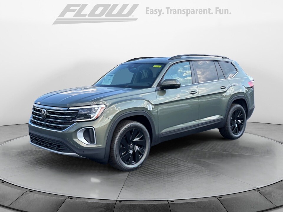 2026 Volkswagen Atlas SE Technology photo 2