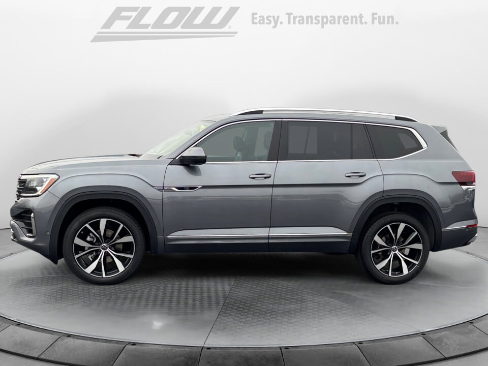 2025 Volkswagen Atlas SEL Premium R-Line photo 2