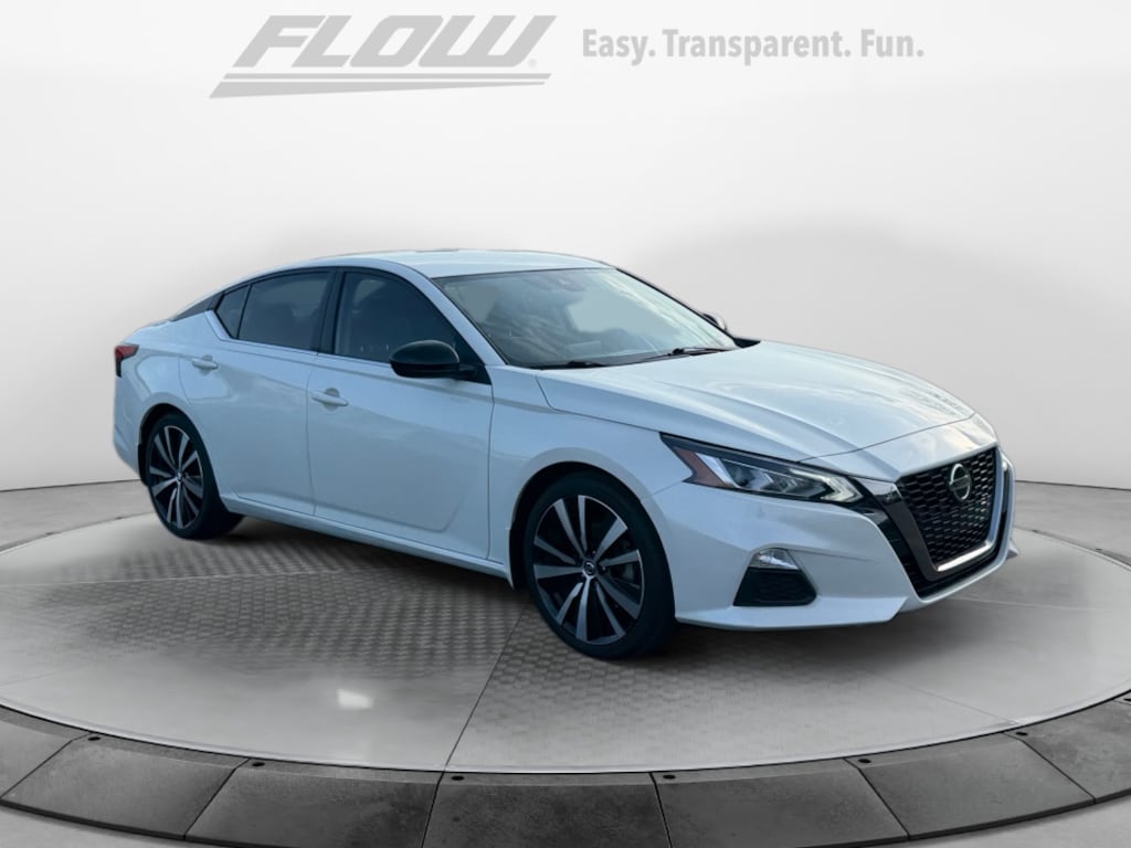 Used 2022 Nissan Altima SR FWD Sedan