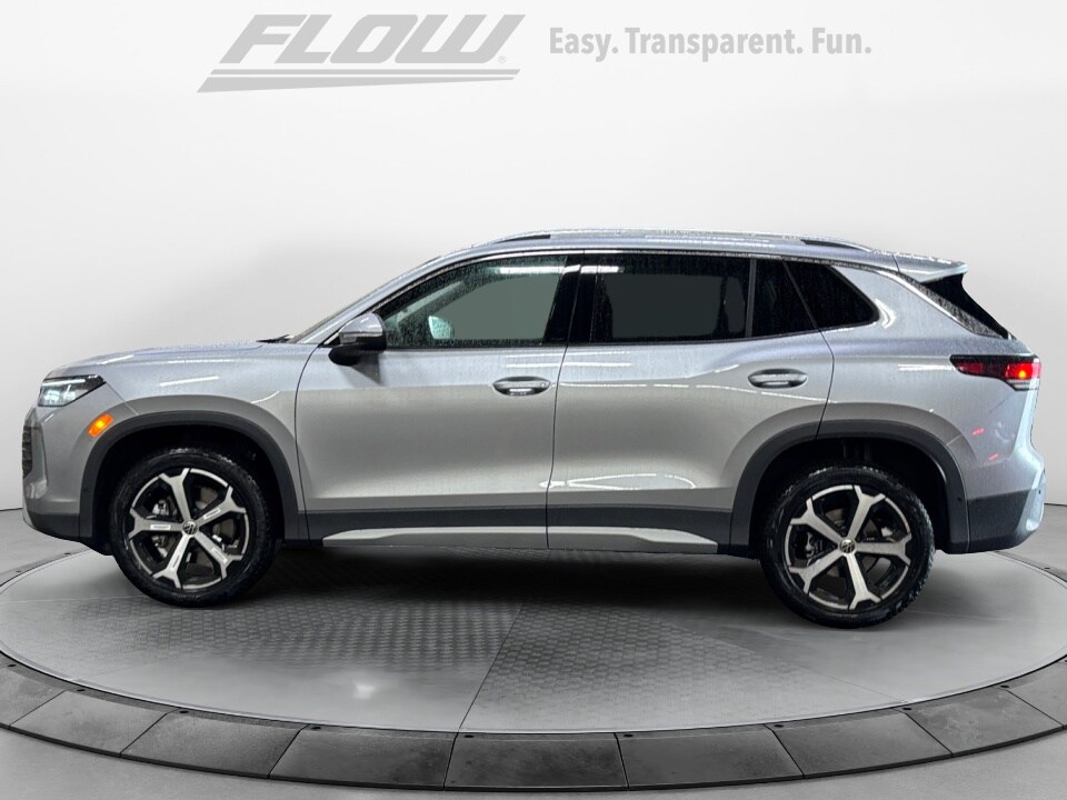 2025 Volkswagen Tiguan SE photo 4