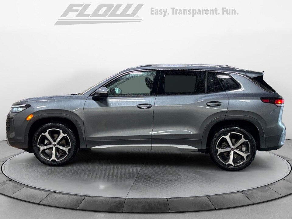 2025 Volkswagen Tiguan SE photo 4