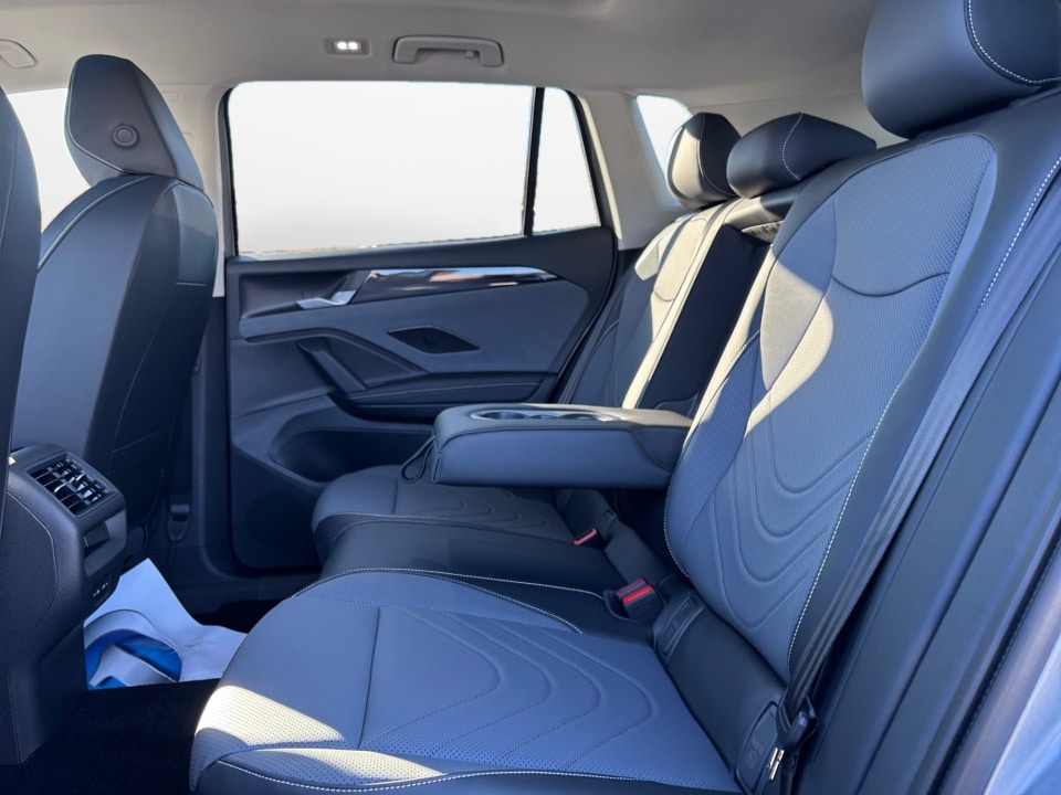 2026 Volkswagen Tiguan SE - Photo 13