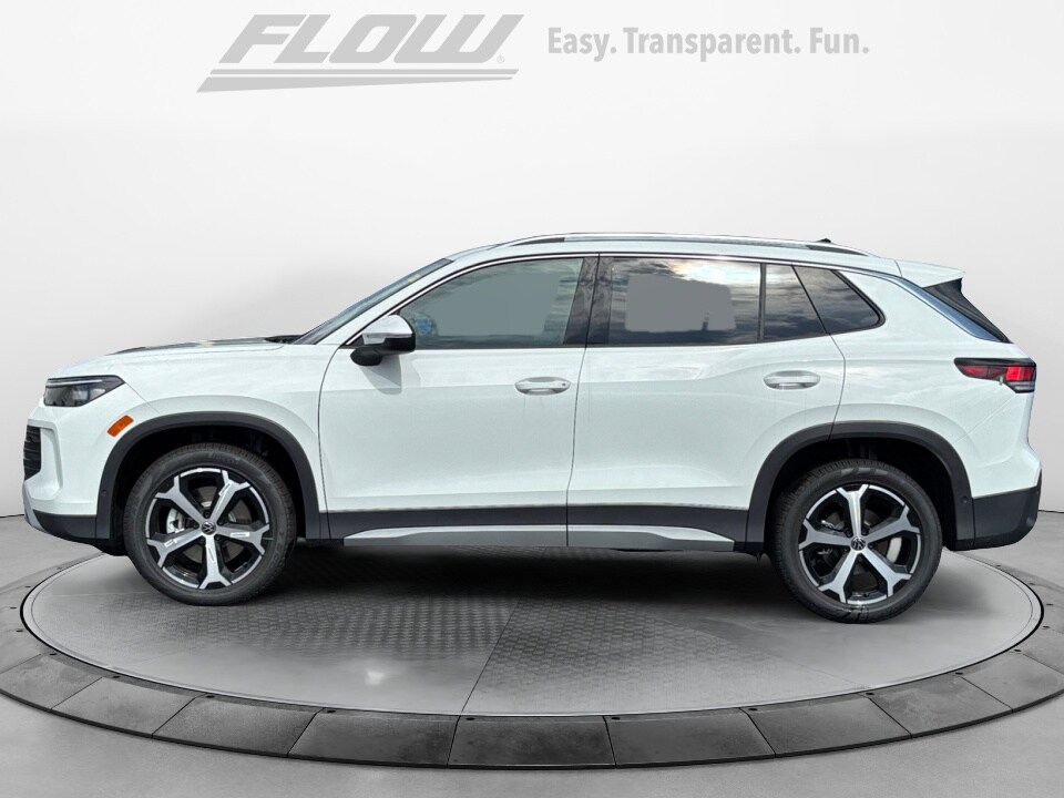 2025 Volkswagen Tiguan SE photo 4