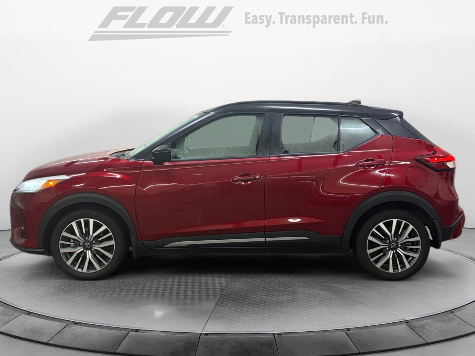2023 Nissan Kicks SR photo 4