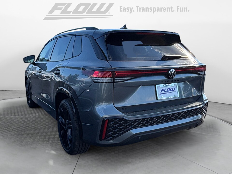 2025 Volkswagen Tiguan SE R-Line Black photo 2