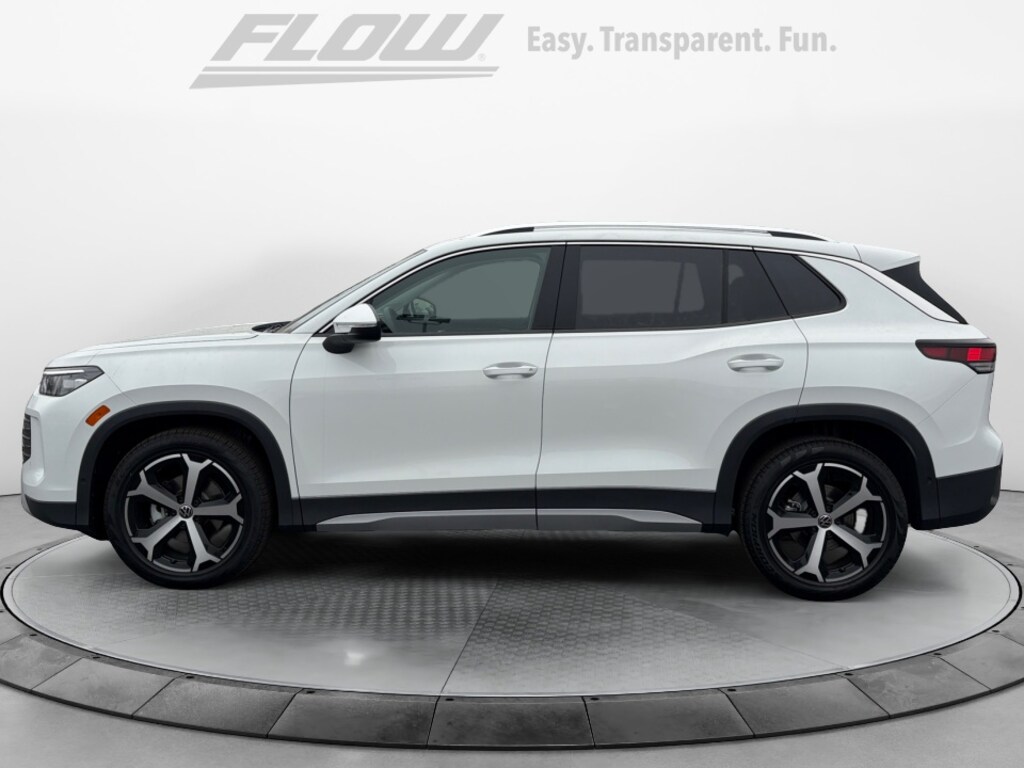 New 2026 Volkswagen Tiguan 2.0T SE SUV