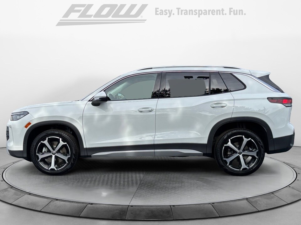 2025 Volkswagen Tiguan SE photo 4