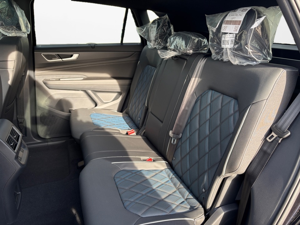 2026 Volkswagen Atlas Cross Sport SEL Premium R-LINE - Photo 11