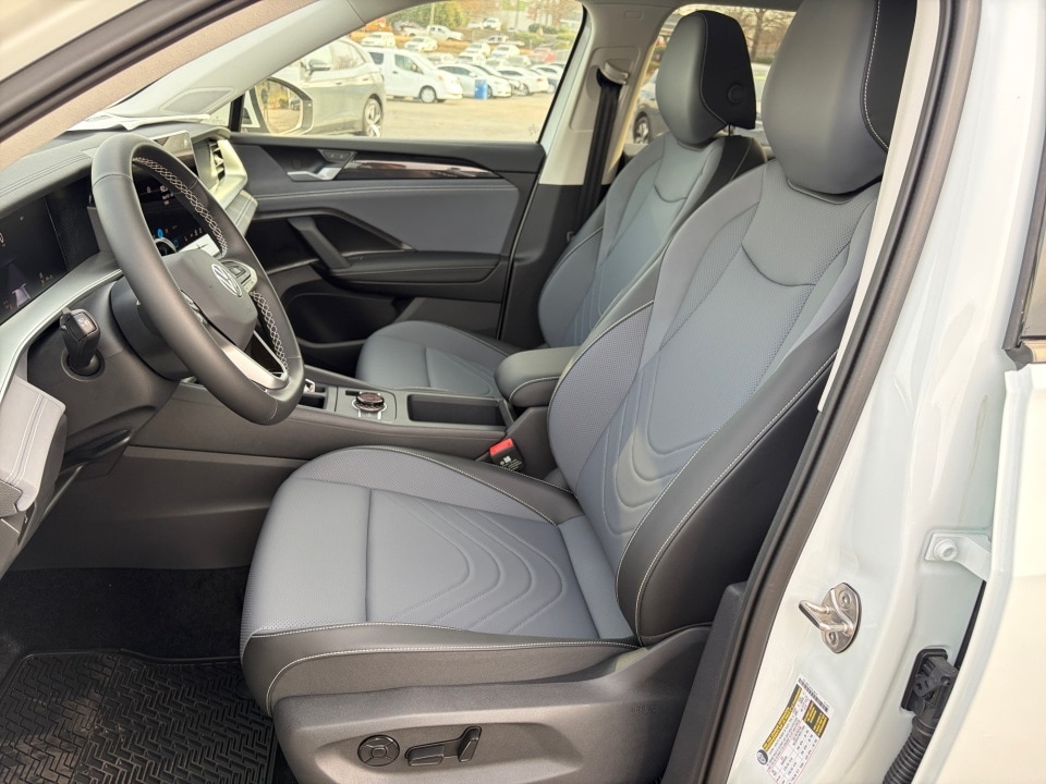 2026 Volkswagen Tiguan SE - Photo 30