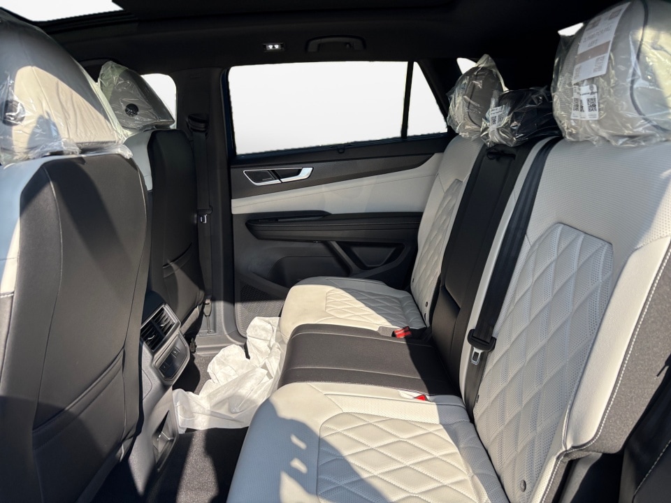 2026 Volkswagen Atlas Cross Sport SEL Premium R-LINE - Photo 13
