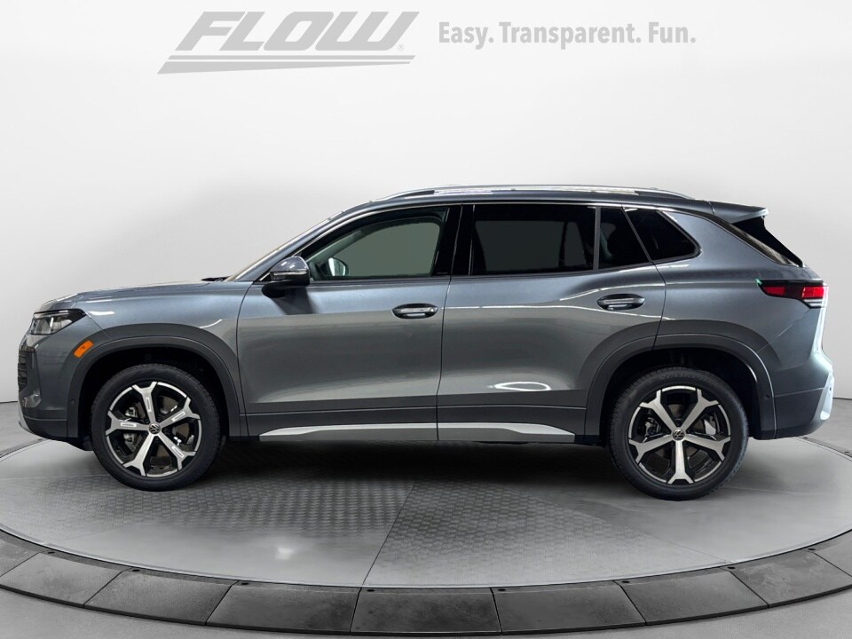 2025 Volkswagen Tiguan SE photo 4