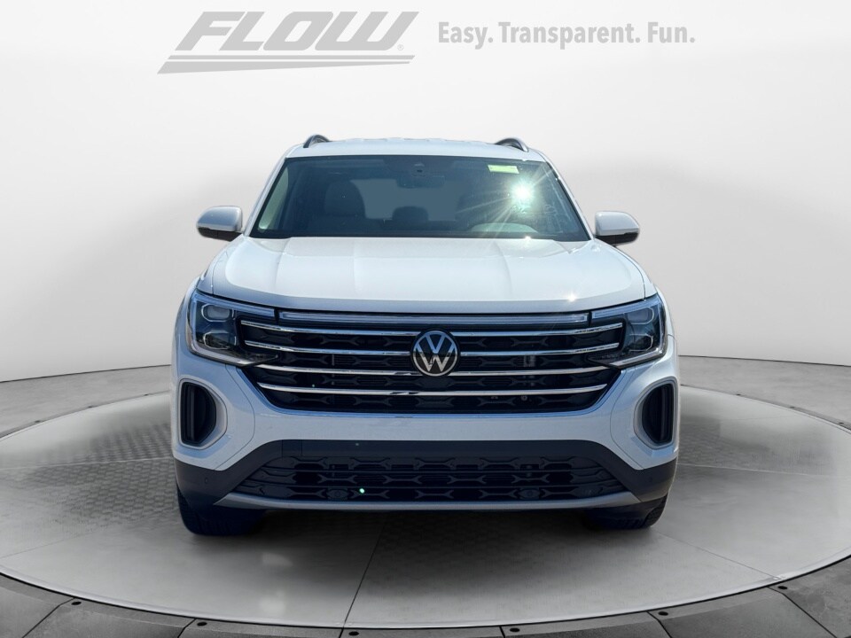 2025 Volkswagen Atlas SE Technology photo 2