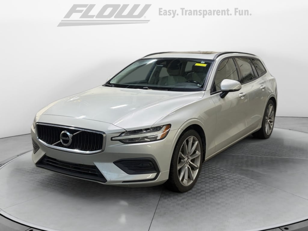 Used 2020 Volvo V60 T5 Momentum SUV