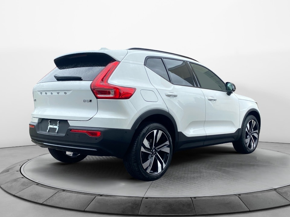 2026 Volvo XC40 Ultra - Photo 7