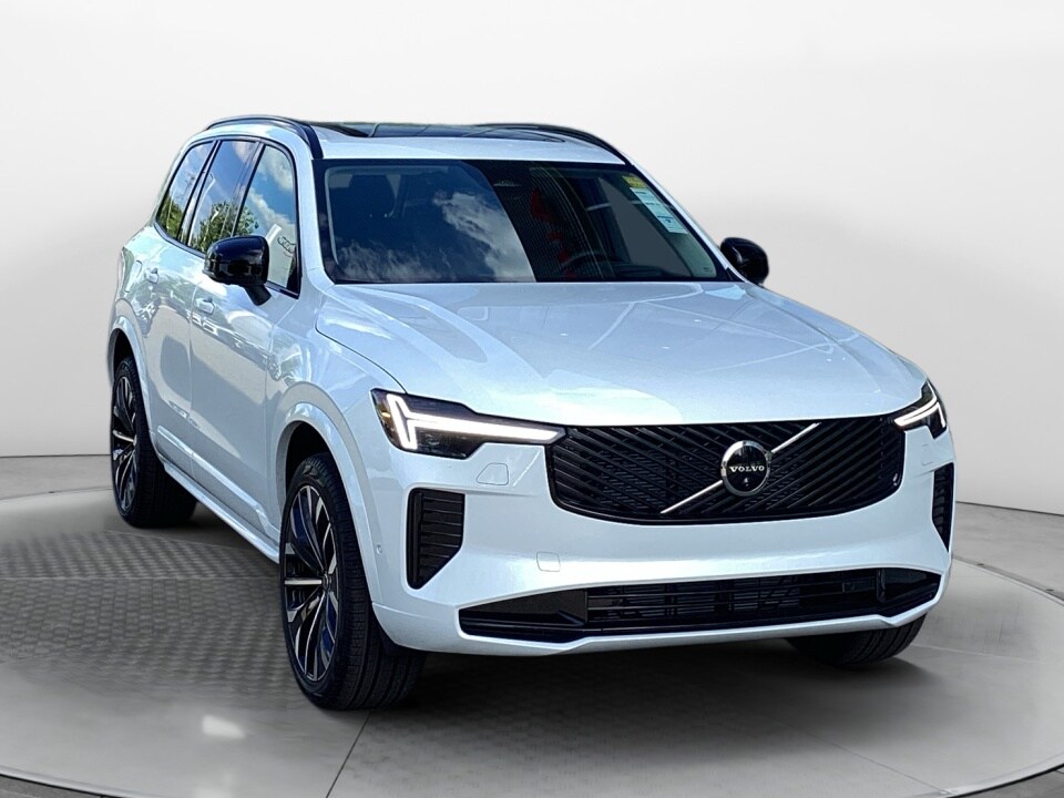 2026 Volvo XC90 B6 Ultra Dark 7-Seater 4WD's photo