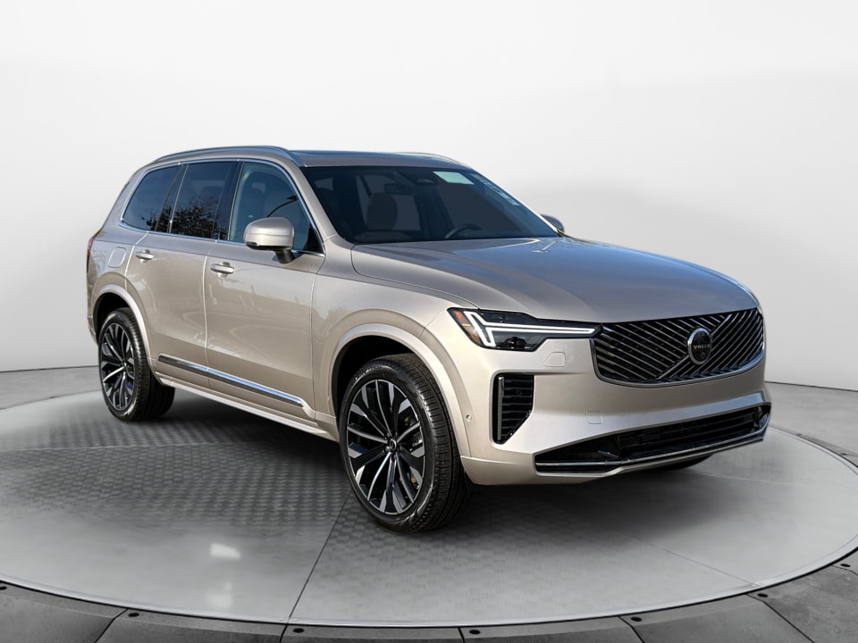 2026 Volvo XC90 Plus's photo