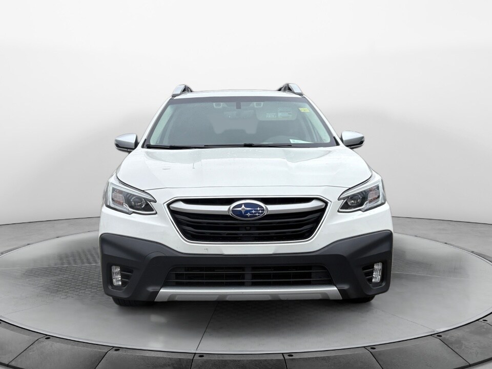2020 Subaru Outback Touring XT photo 2