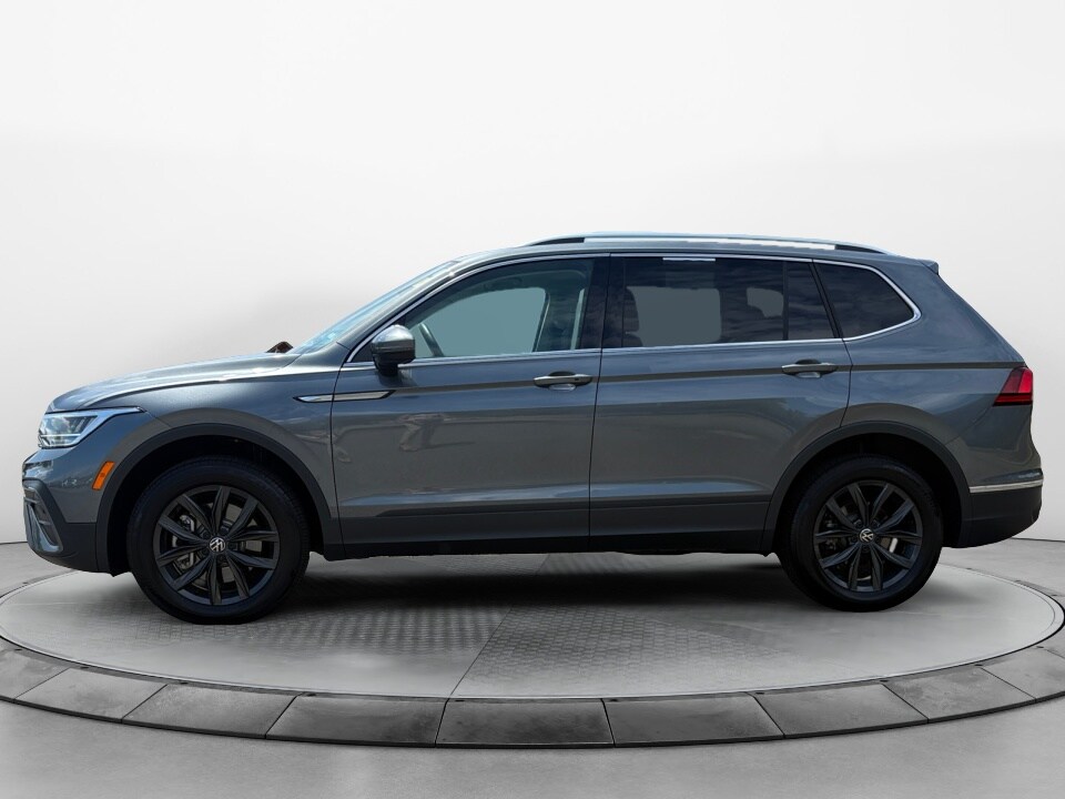 2024 Volkswagen Tiguan SE Wolfsburg Edition photo 4
