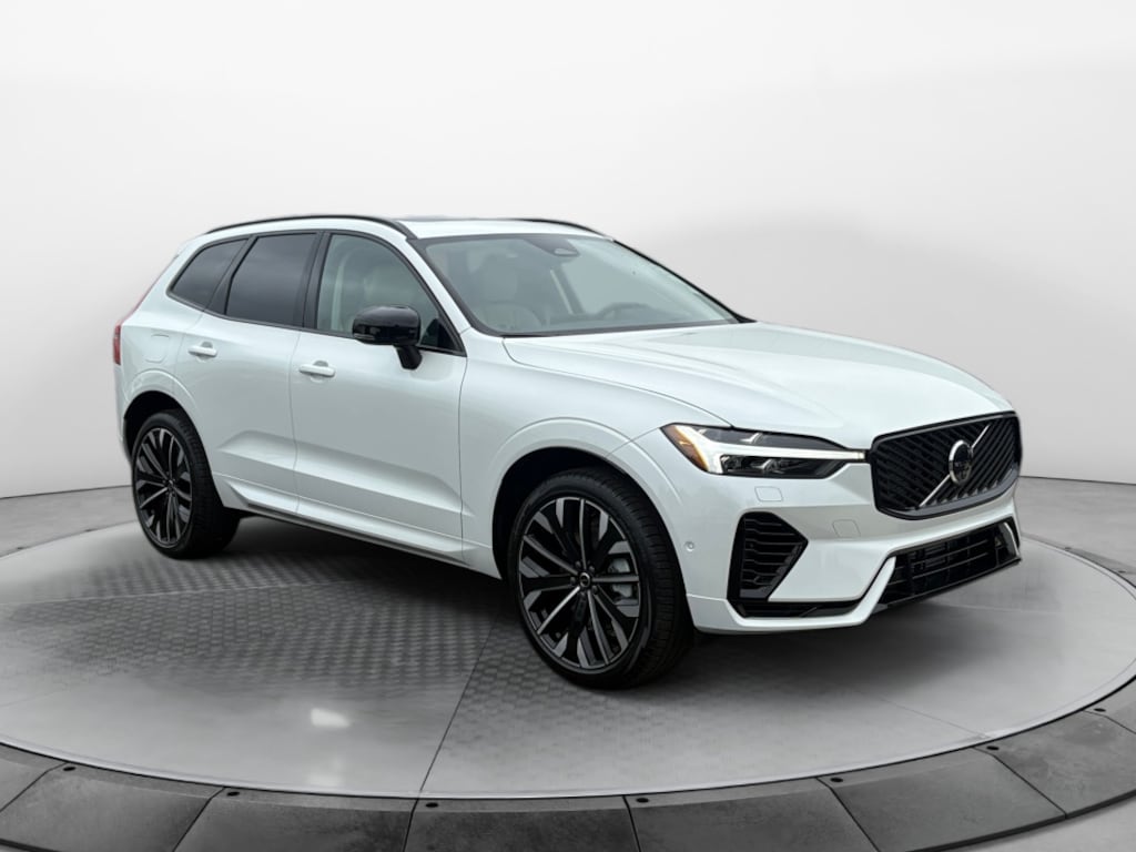 New 2026 Volvo XC60 plug-in hybrid T8 Ultra SUV