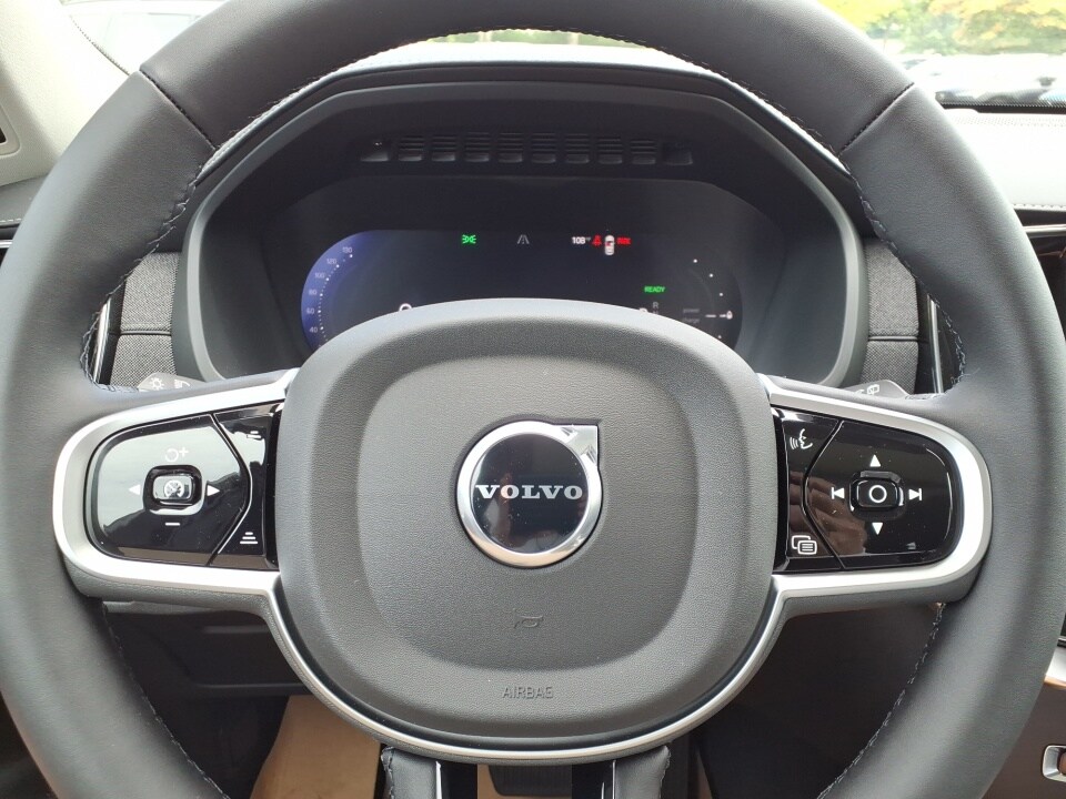 2026 Volvo XC90 Plus - Photo 19