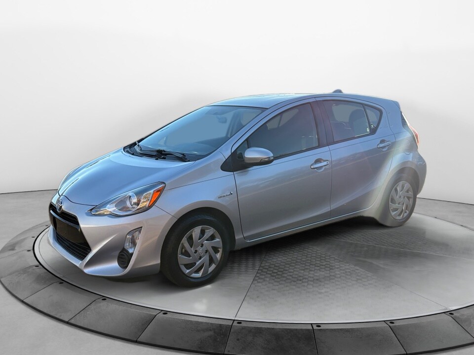 2015 Toyota Prius C Two photo 3