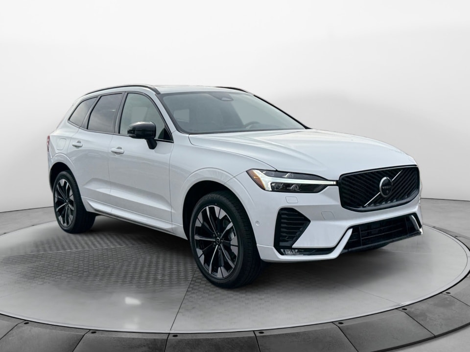 2026 Volvo XC60 Plus's photo