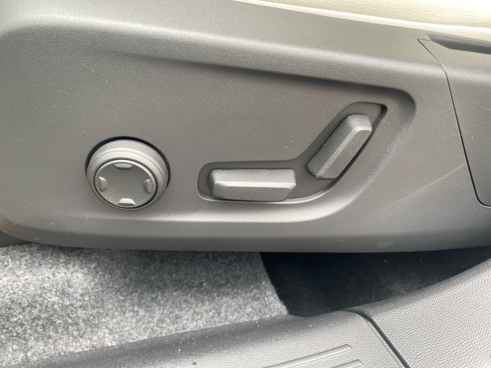 2026 Volvo XC40 Ultra - Photo 25