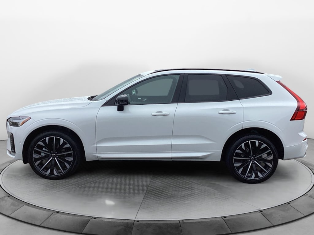 New 2026 Volvo XC60 B5 Ultra SUV