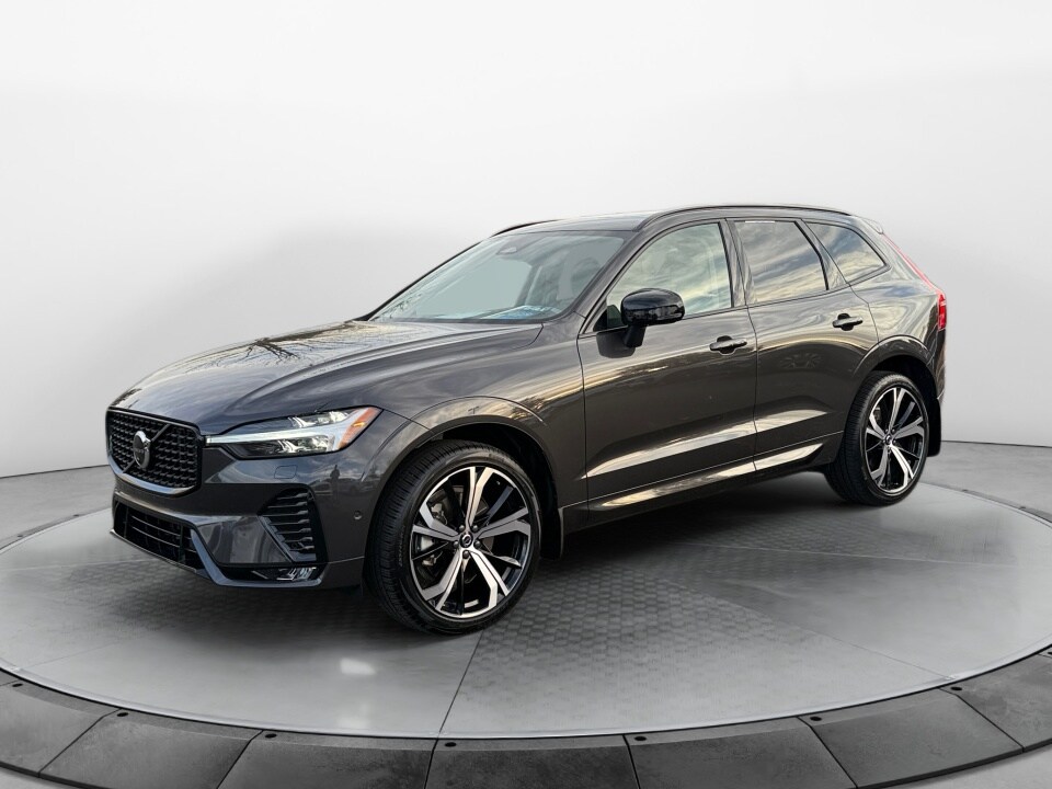 2023 Volvo XC60 Ultimate photo 3