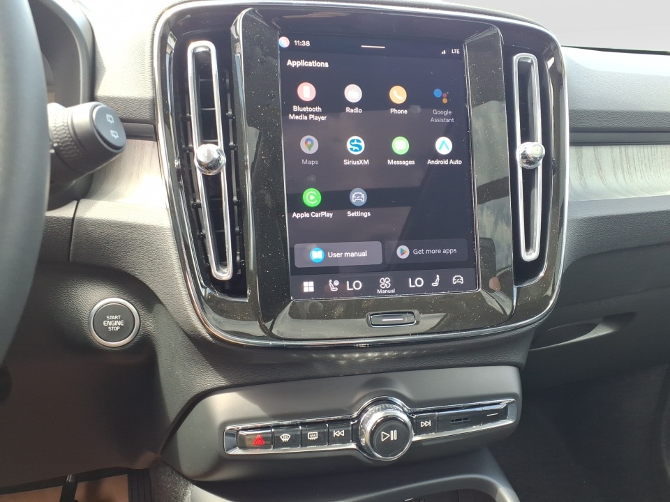 2026 Volvo XC40 Plus - Photo 14