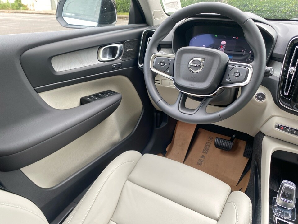 2026 Volvo XC40 Ultra - Photo 34