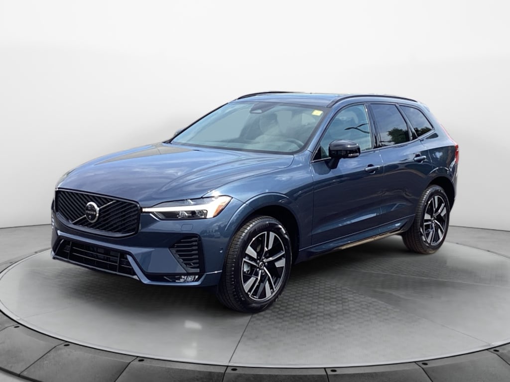 New 2026 Volvo XC60 B5 Plus SUV