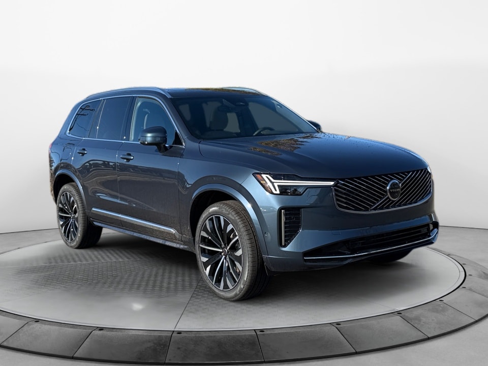 2026 Volvo XC90 Plus's photo