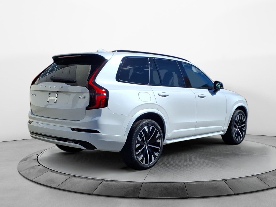 2026 Volvo XC90 photo 4
