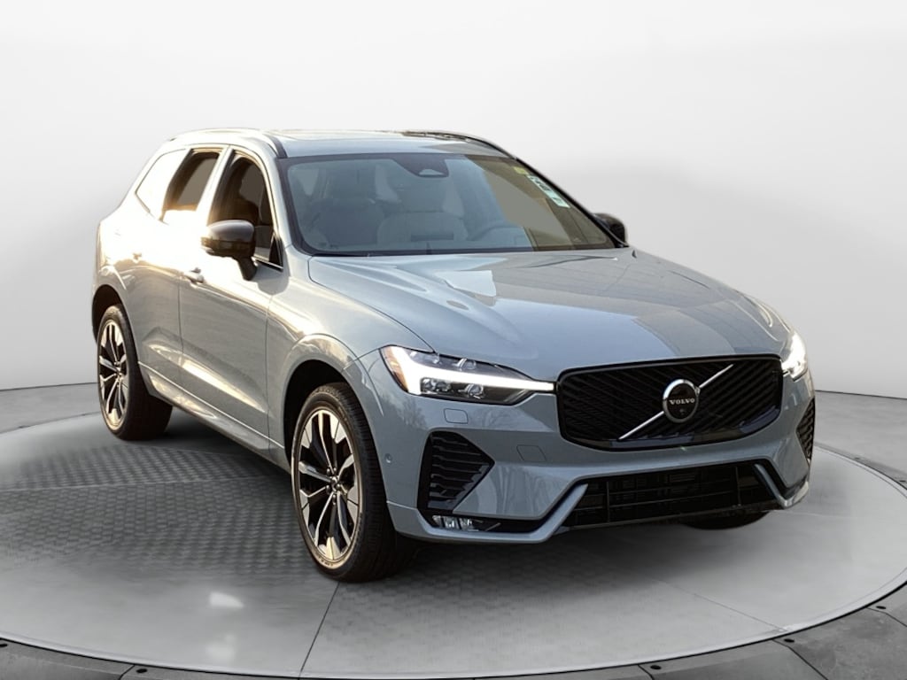 New 2026 Volvo XC60 B5 Plus SUV
