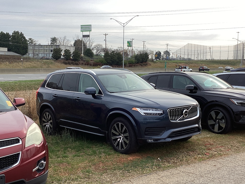 Used 2023 Volvo XC90 B5 Core SUV