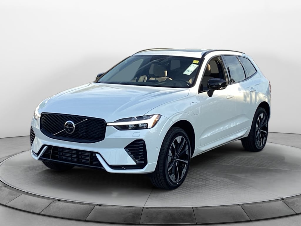 New 2026 Volvo XC60 plug-in hybrid T8 Plus SUV