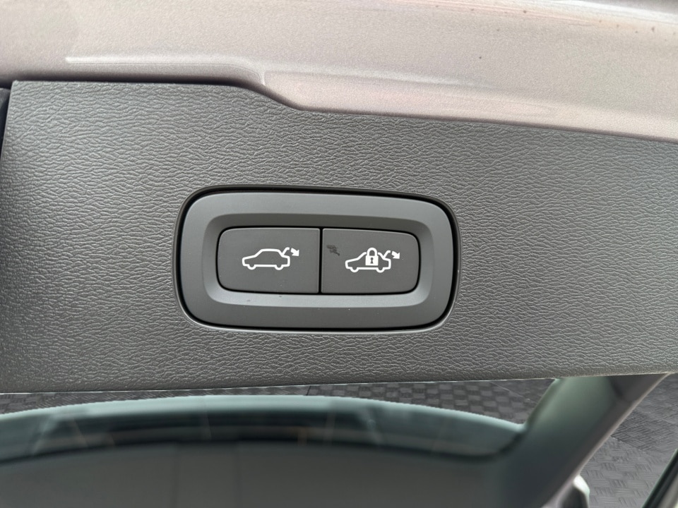 2026 Volvo V60 Cross Country Plus - Photo 7