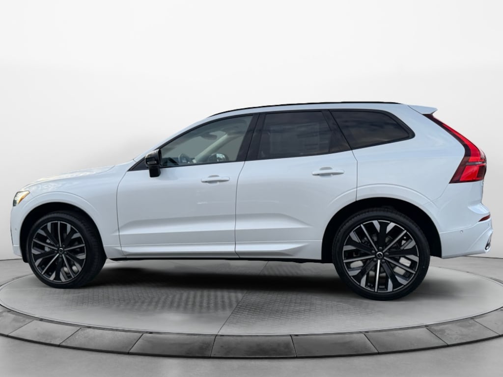 New 2026 Volvo XC60 B5 Ultra SUV