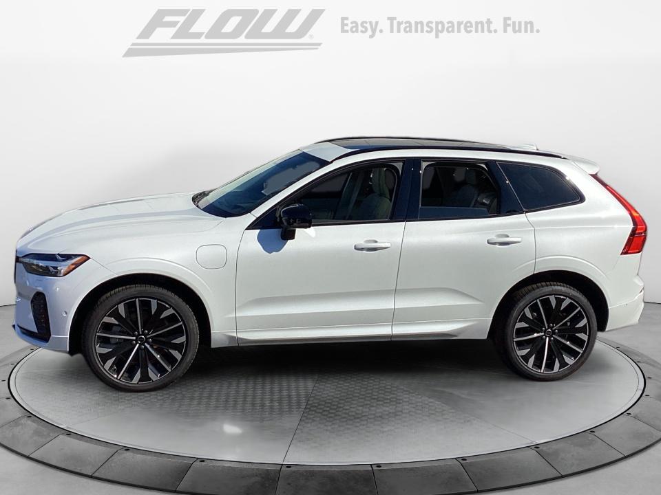 New 2026 Volvo XC60 plug-in hybrid T8 Ultra SUV