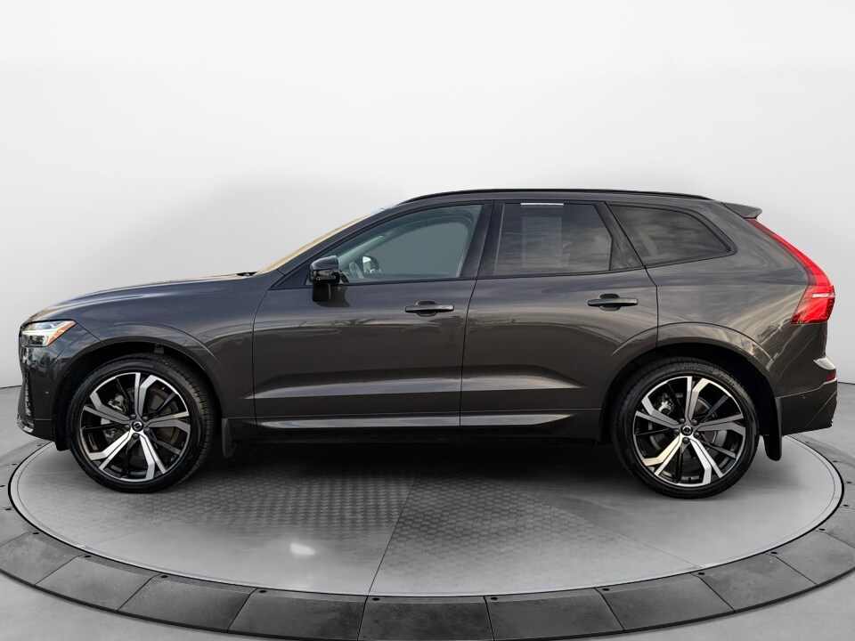 2023 Volvo XC60 Ultimate photo 4