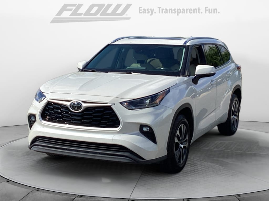 Used 2021 Toyota Highlander XLE SUV