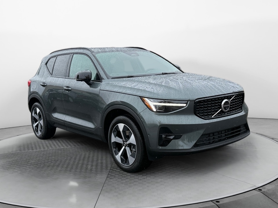 2026 Volvo XC40 Plus