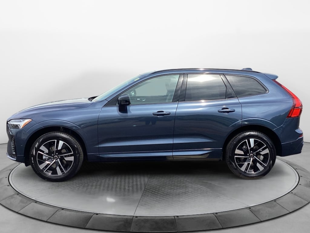 New 2026 Volvo XC60 B5 Plus SUV