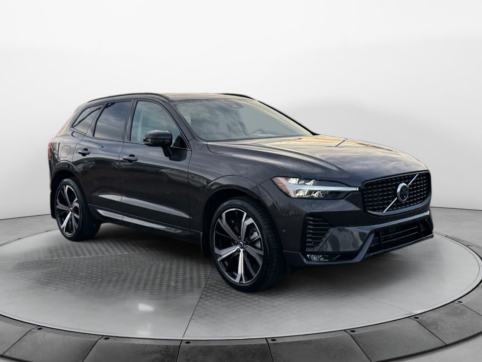 2023 Volvo XC60 Ultimate's photo